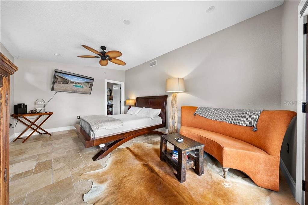 En Venta: $1,399,000 (4 camas, 3 baños, 3368 Pies cuadrados)