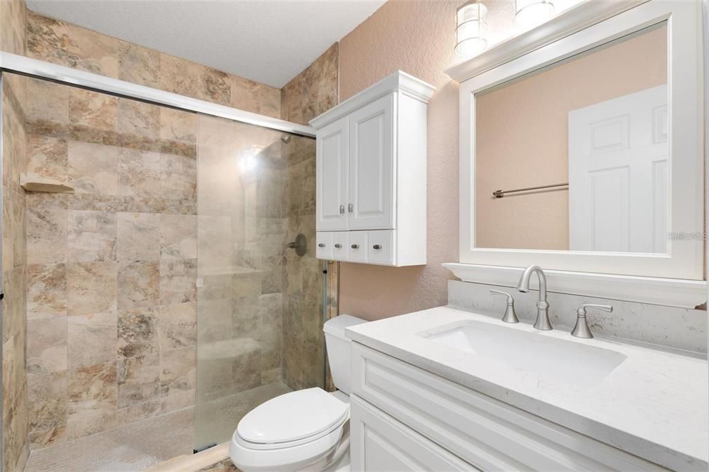 En Venta: $359,000 (3 camas, 2 baños, 1877 Pies cuadrados)