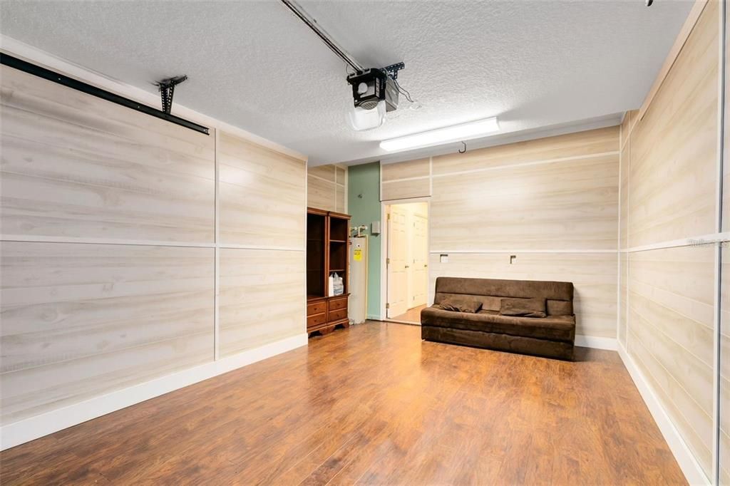 En Venta: $359,000 (3 camas, 2 baños, 1877 Pies cuadrados)