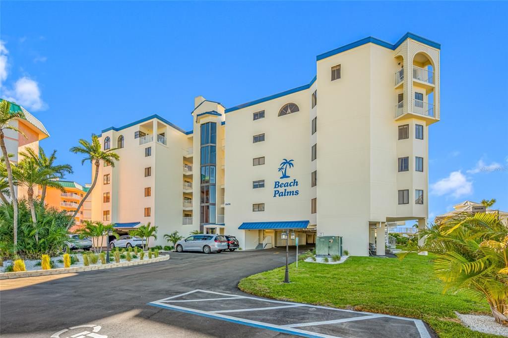 En Venta: $698,000 (2 camas, 2 baños, 1200 Pies cuadrados)