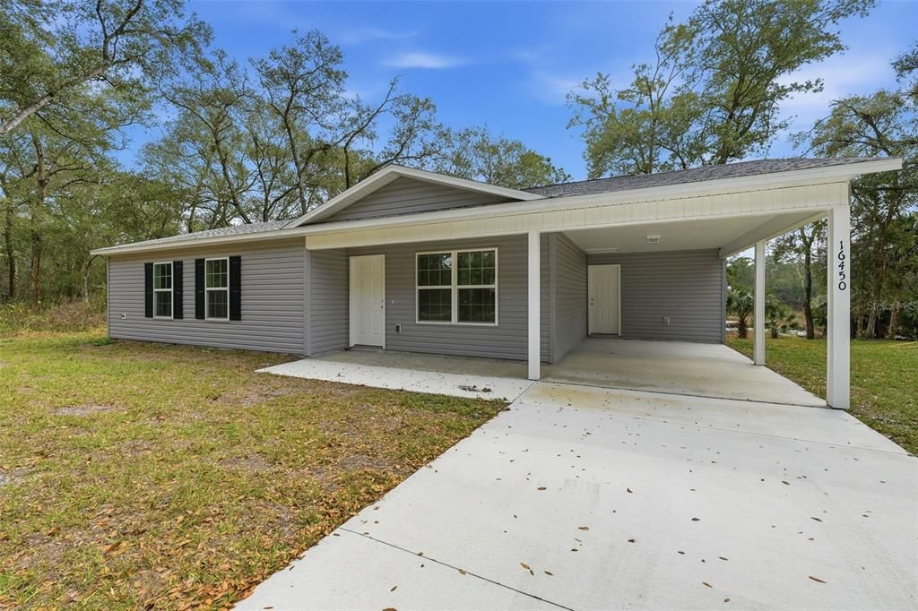 For Sale: $233,000 (3 beds, 2 baths, 1270 Square Feet)