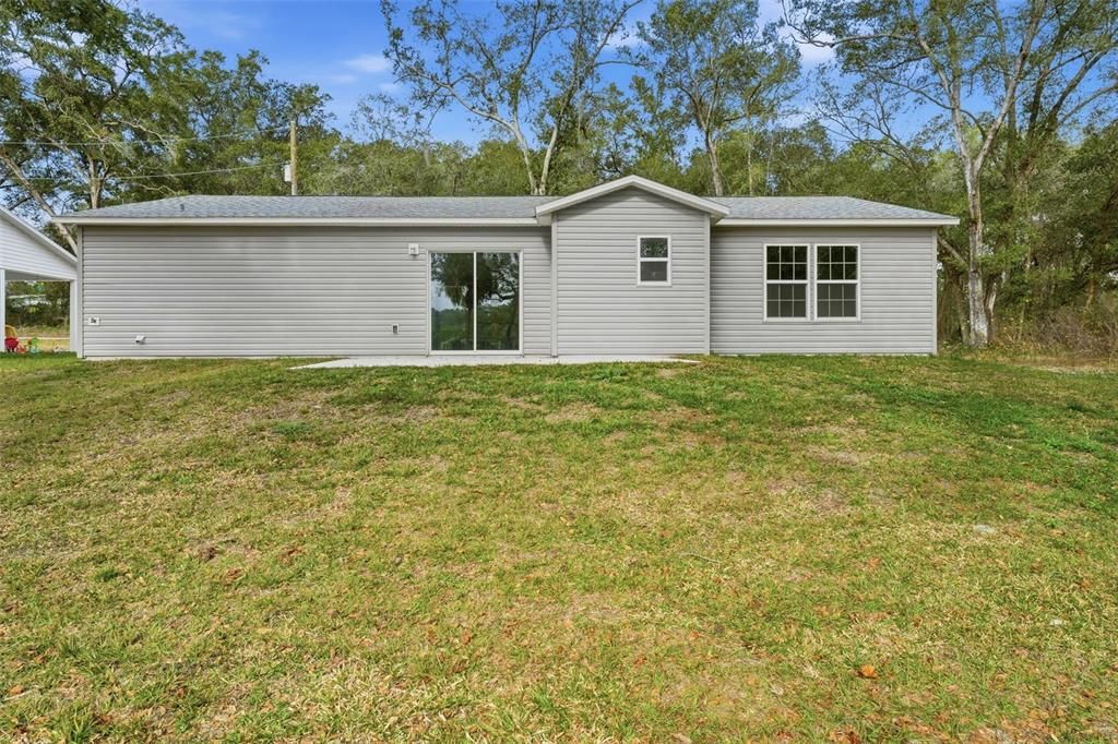 For Sale: $233,000 (3 beds, 2 baths, 1270 Square Feet)