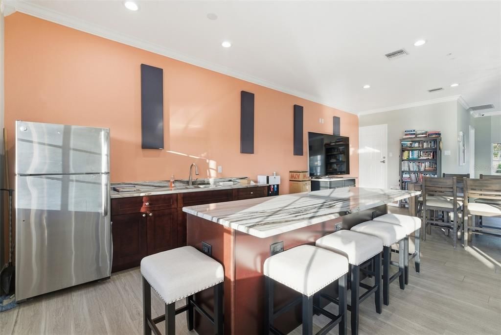 待售: $1,749,000 (5 贝兹, 4 浴室, 3516 平方英尺)
