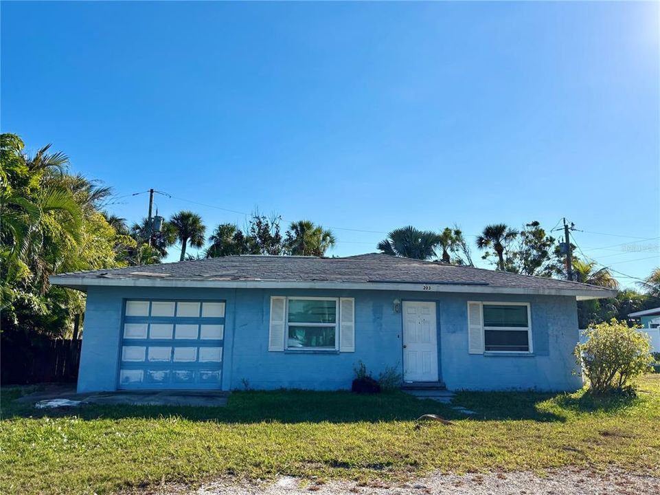 Vendido Recientemente: $775,000 (3 camas, 3 baños, 1713 Pies cuadrados)
