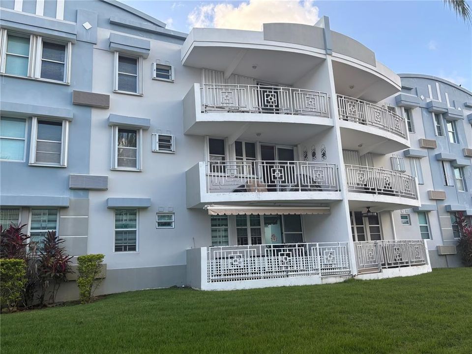 For Sale: $239,000 (3 beds, 2 baths, 1114 Square Feet)