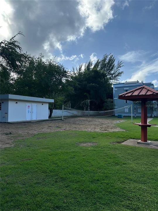For Sale: $239,000 (3 beds, 2 baths, 1114 Square Feet)