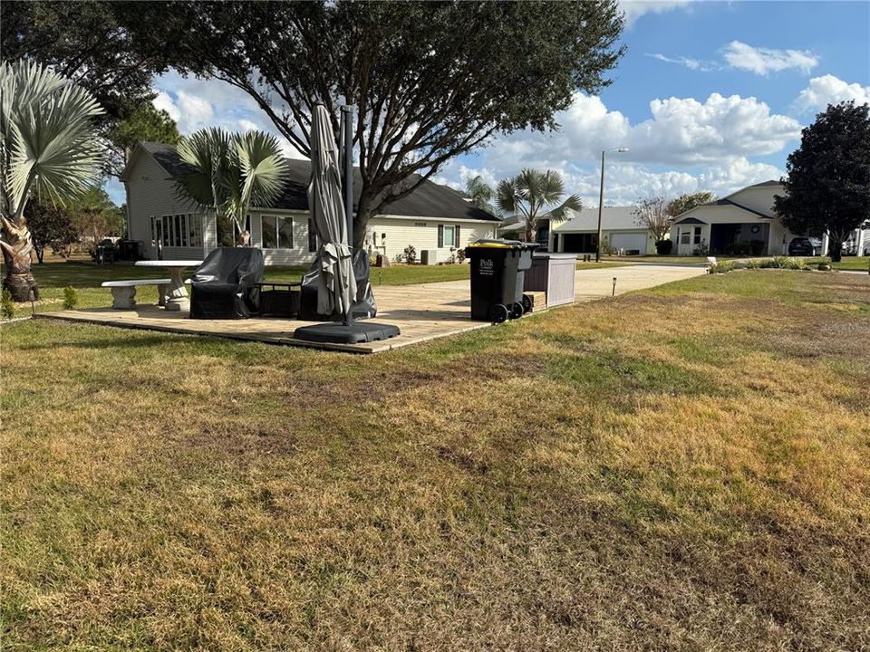 На продажу: $137,900 (0.17 acres)