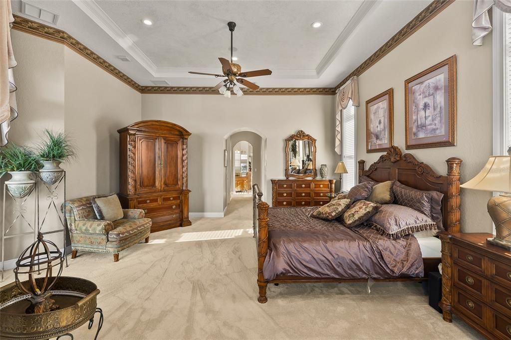 For Sale: $1,749,000 (5 beds, 5 baths, 4548 Square Feet)