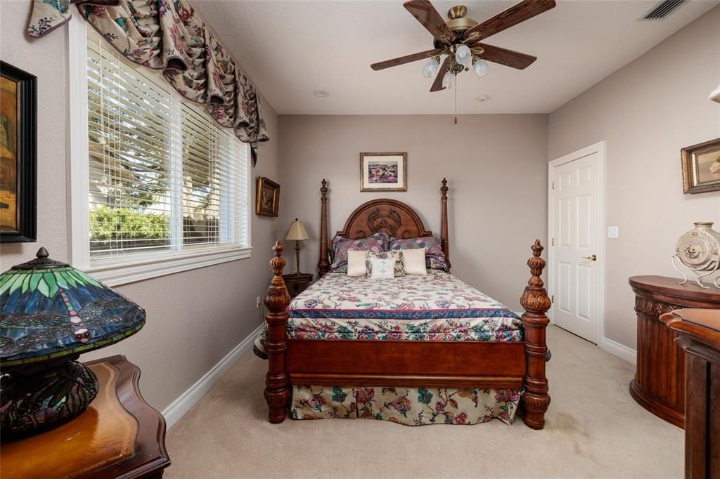 For Sale: $1,749,000 (5 beds, 5 baths, 4548 Square Feet)