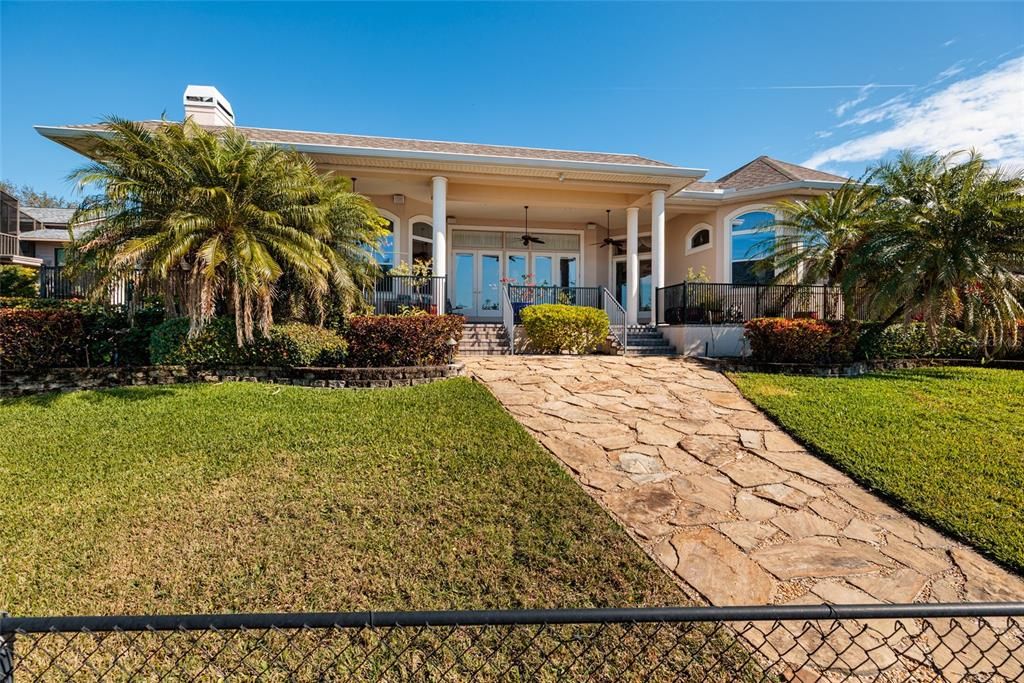 For Sale: $1,749,000 (5 beds, 5 baths, 4548 Square Feet)