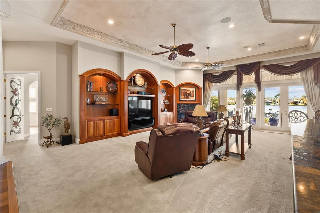 For Sale: $1,749,000 (5 beds, 5 baths, 4548 Square Feet)