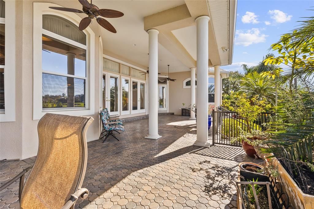For Sale: $1,749,000 (5 beds, 5 baths, 4548 Square Feet)