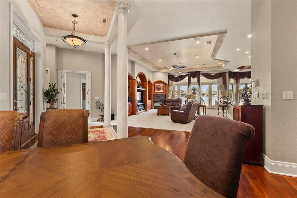 For Sale: $1,749,000 (5 beds, 5 baths, 4548 Square Feet)