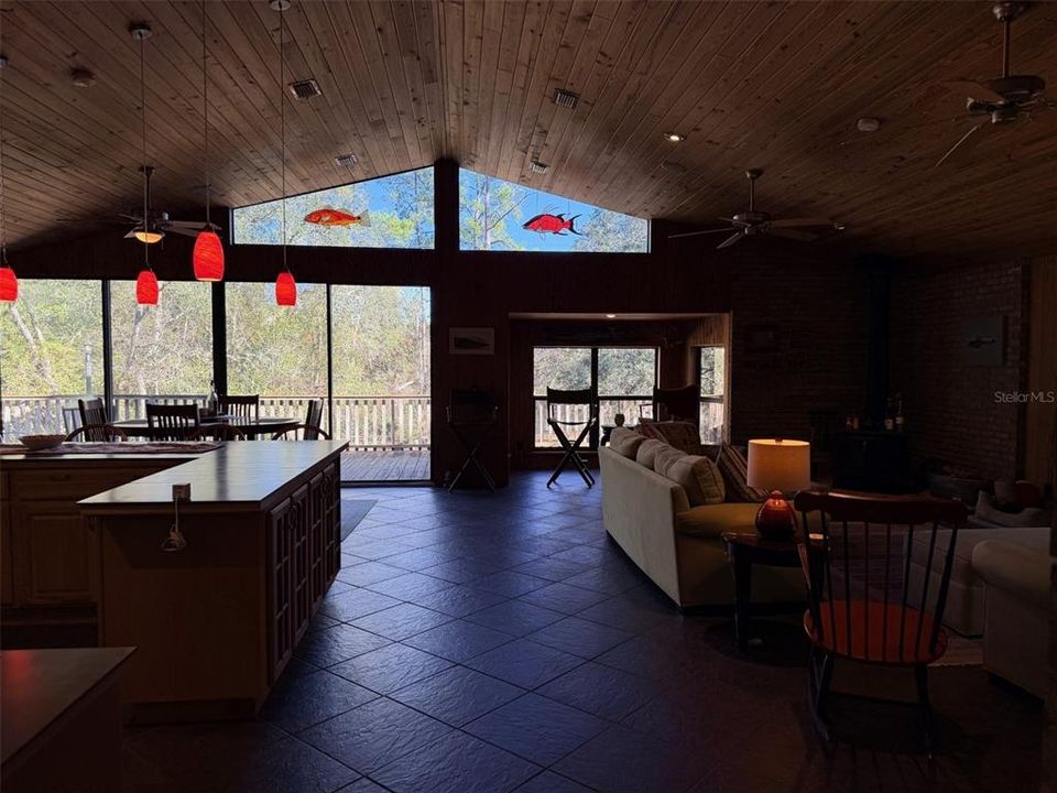 En Venta: $489,900 (2 camas, 2 baños, 2149 Pies cuadrados)