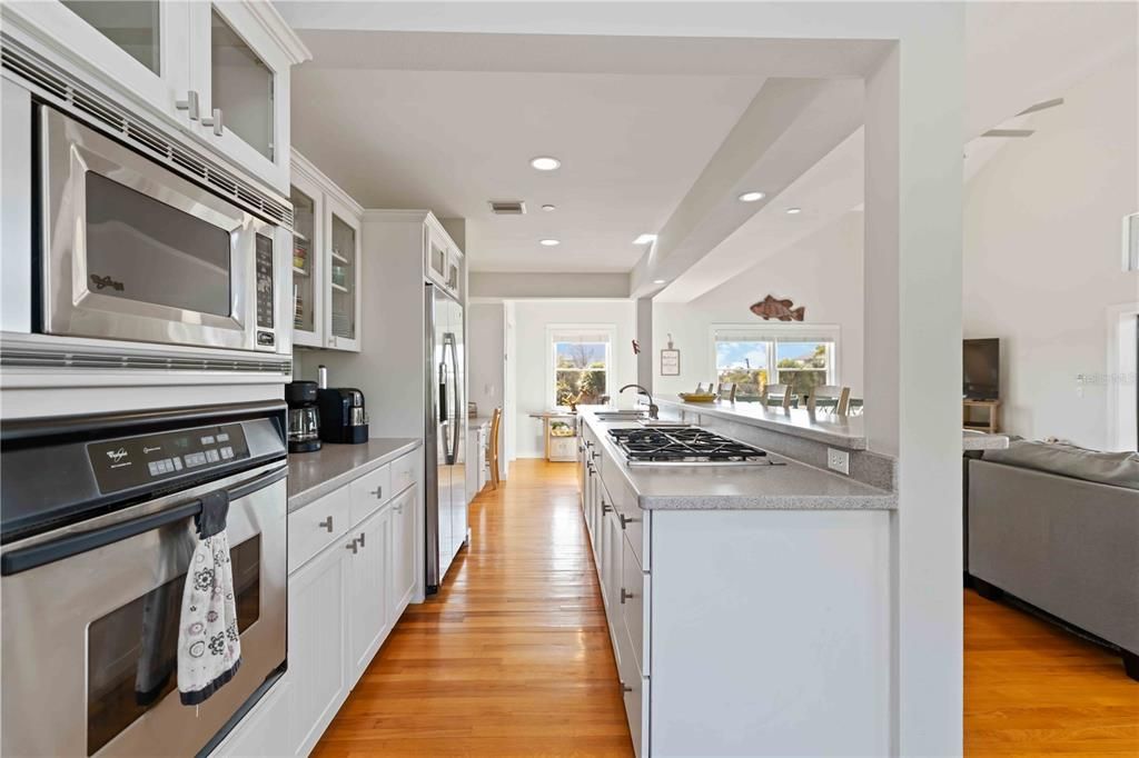 For Sale: $899,900 (3 beds, 2 baths, 1865 Square Feet)