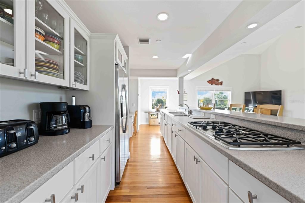 For Sale: $899,900 (3 beds, 2 baths, 1865 Square Feet)