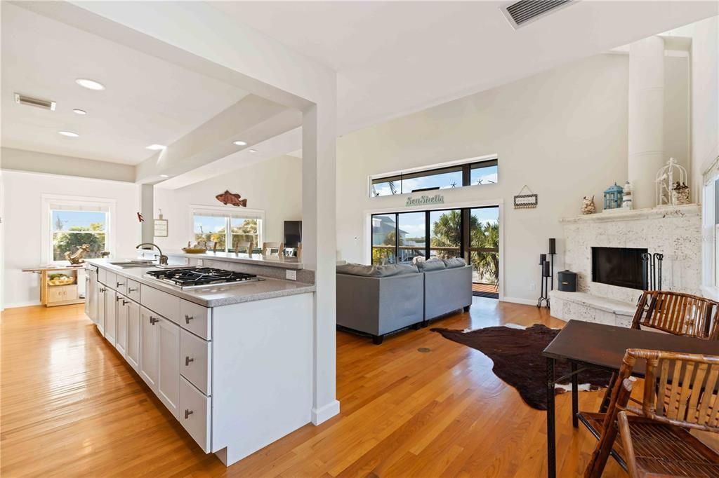 For Sale: $899,900 (3 beds, 2 baths, 1865 Square Feet)