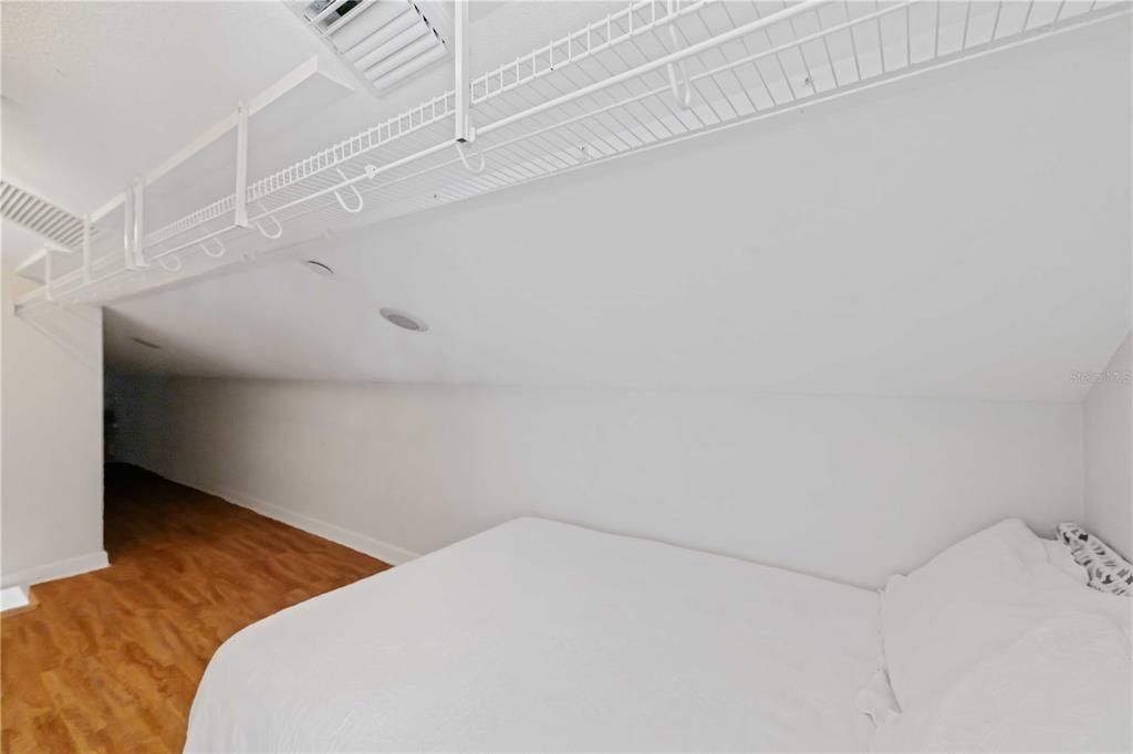 For Sale: $899,900 (3 beds, 2 baths, 1865 Square Feet)