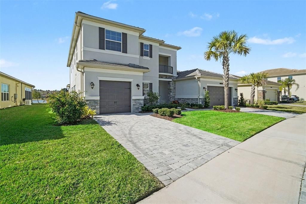 For Sale: $1,230,000 (4 beds, 5 baths, 4501 Square Feet)