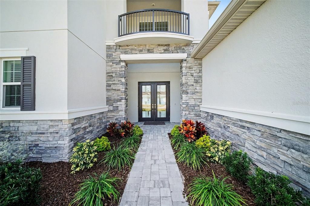 For Sale: $1,230,000 (4 beds, 5 baths, 4501 Square Feet)