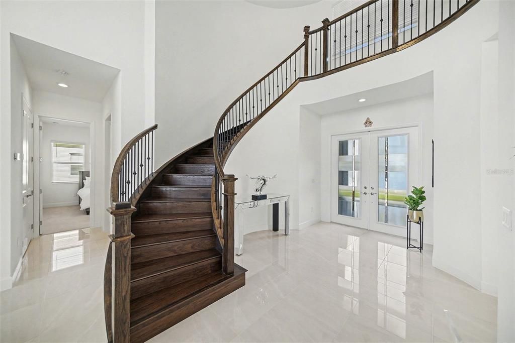 For Sale: $1,230,000 (4 beds, 5 baths, 4501 Square Feet)