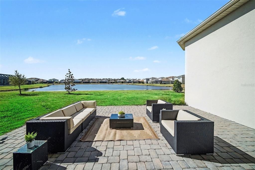 For Sale: $1,230,000 (4 beds, 5 baths, 4501 Square Feet)