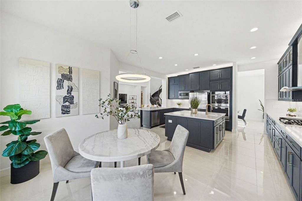 For Sale: $1,230,000 (4 beds, 5 baths, 4501 Square Feet)