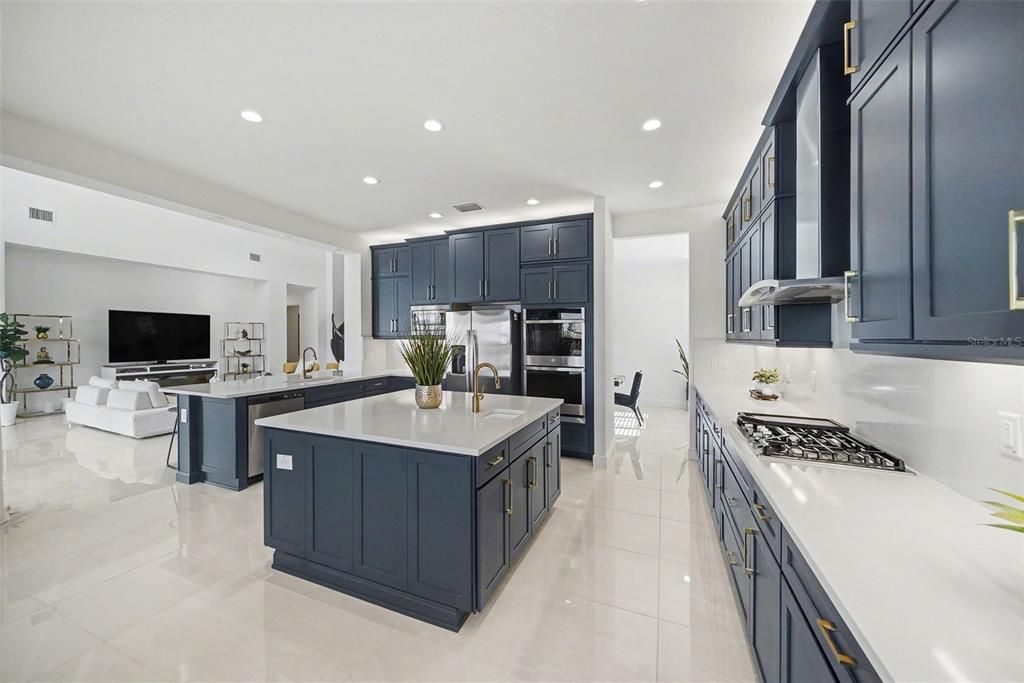 For Sale: $1,230,000 (4 beds, 5 baths, 4501 Square Feet)