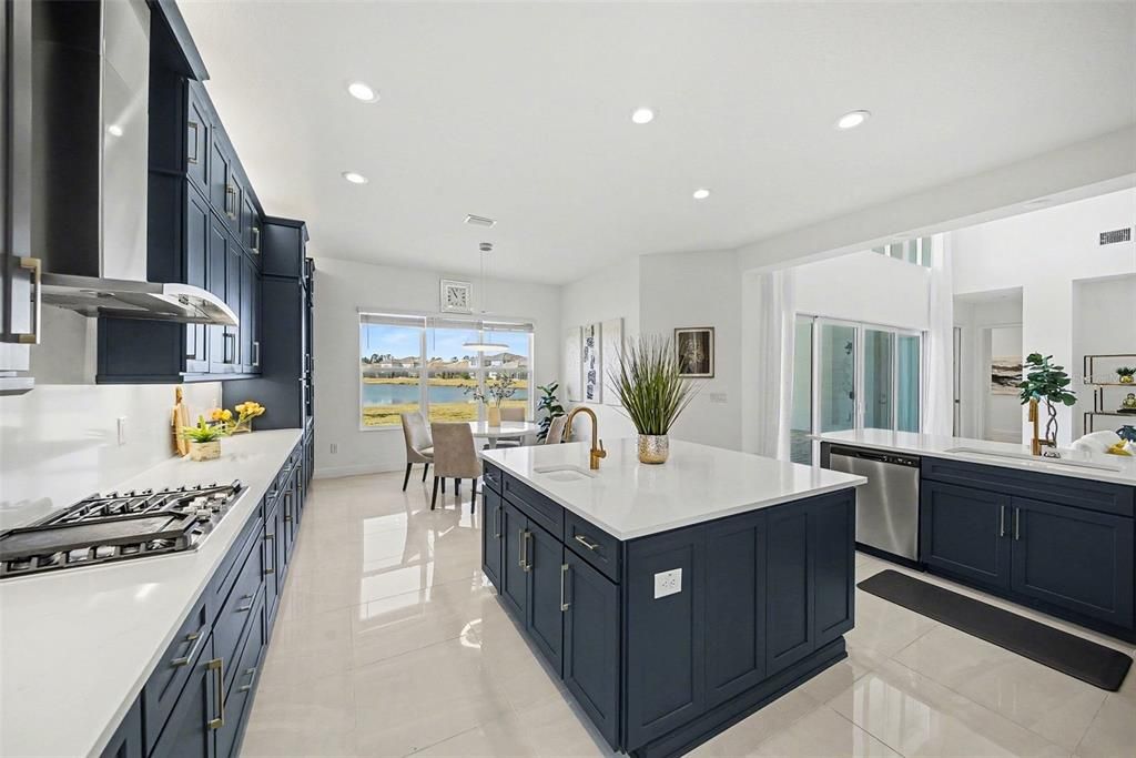For Sale: $1,230,000 (4 beds, 5 baths, 4501 Square Feet)