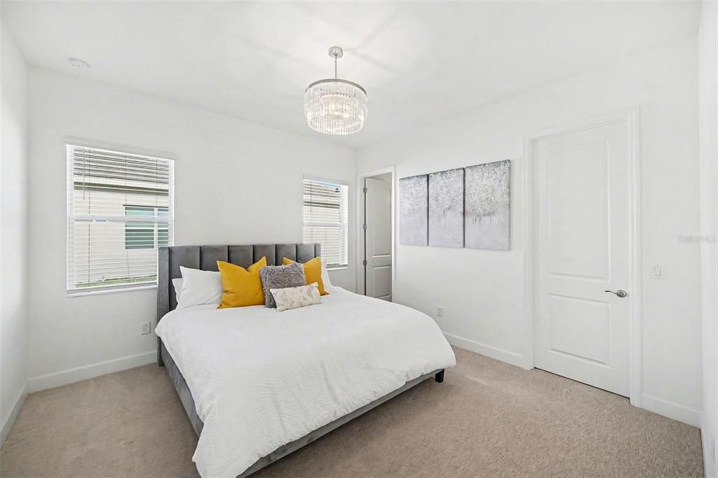 For Sale: $1,230,000 (4 beds, 5 baths, 4501 Square Feet)