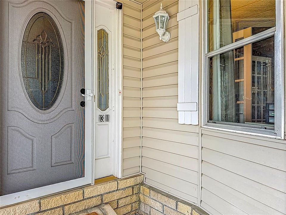 Active With Contract: $184,900 (3 beds, 2 baths, 1392 Square Feet)