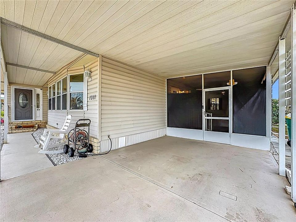 Active With Contract: $184,900 (3 beds, 2 baths, 1392 Square Feet)