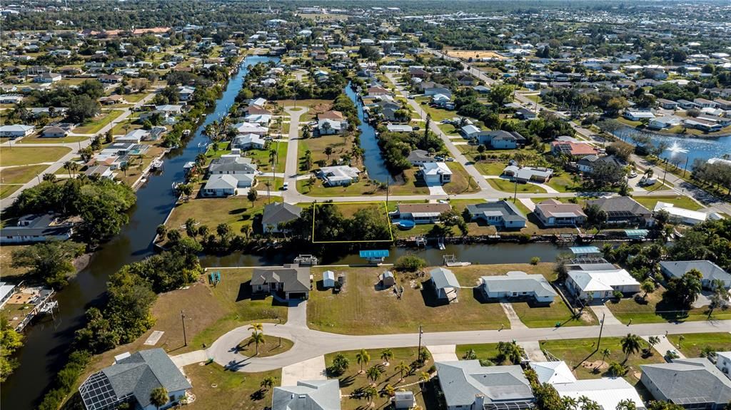 待售: $85,000 (0.25 acres)