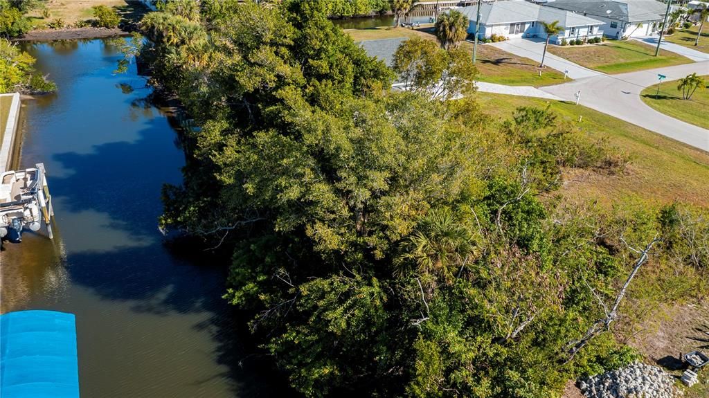 待售: $85,000 (0.25 acres)