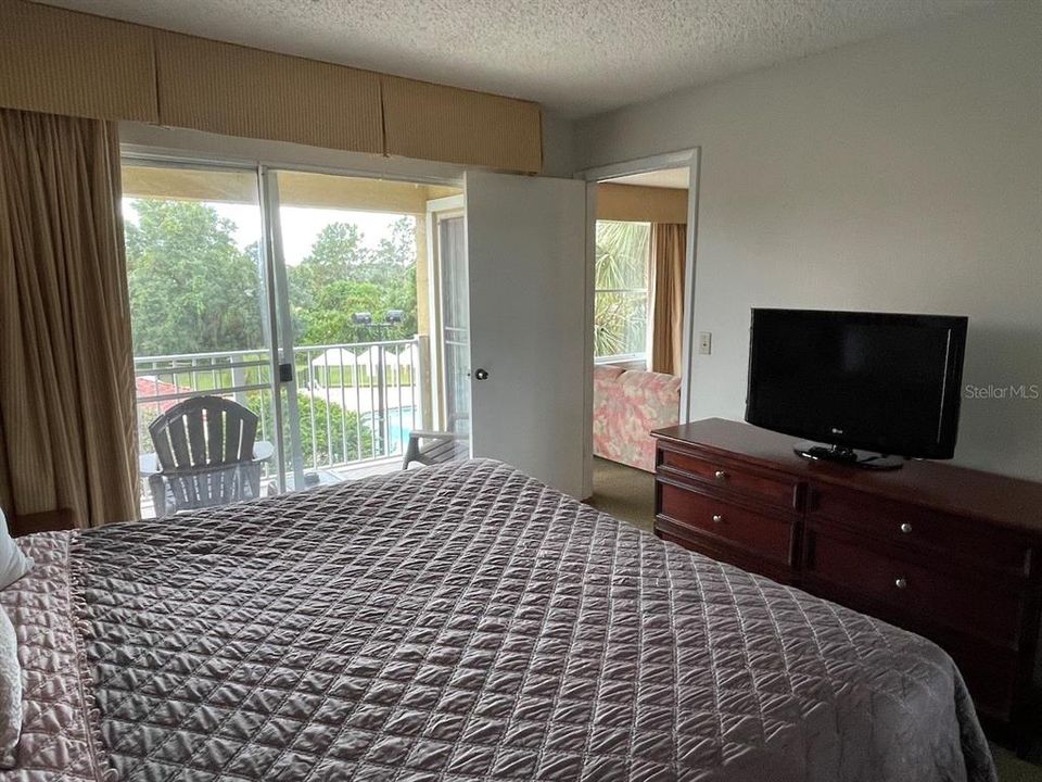 Active With Contract: $100,000 (2 beds, 2 baths, 759 Square Feet)