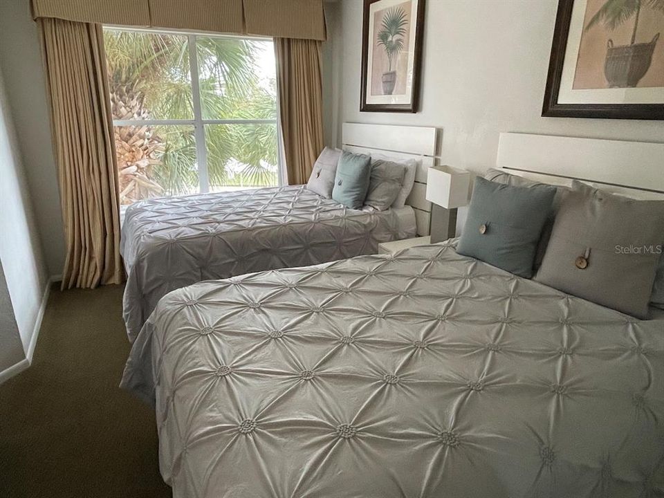 Active With Contract: $100,000 (2 beds, 2 baths, 759 Square Feet)