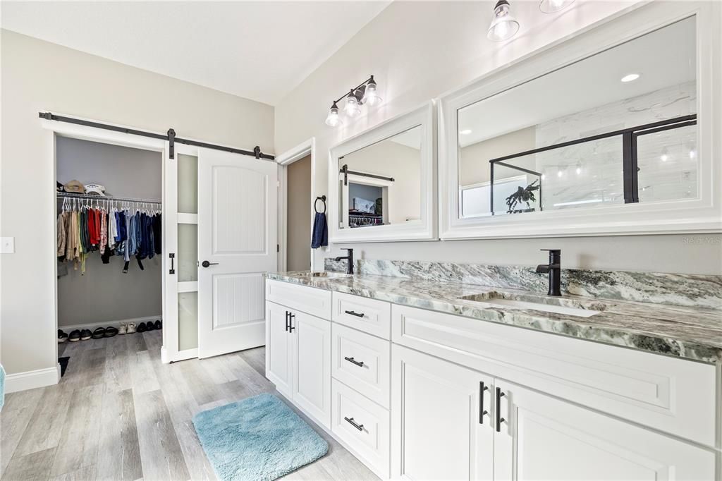 На продажу: $415,000 (3 спален, 2 ванн, 1664 Квадратных фут)