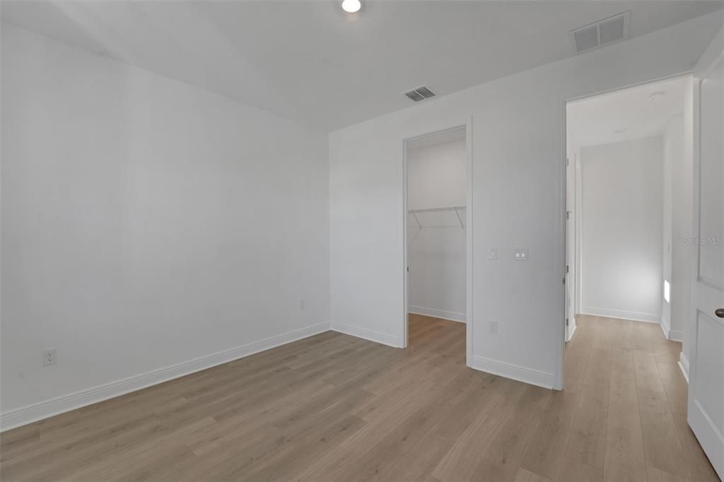 Active With Contract: $304,990 (2 beds, 2 baths, 1812 Square Feet)