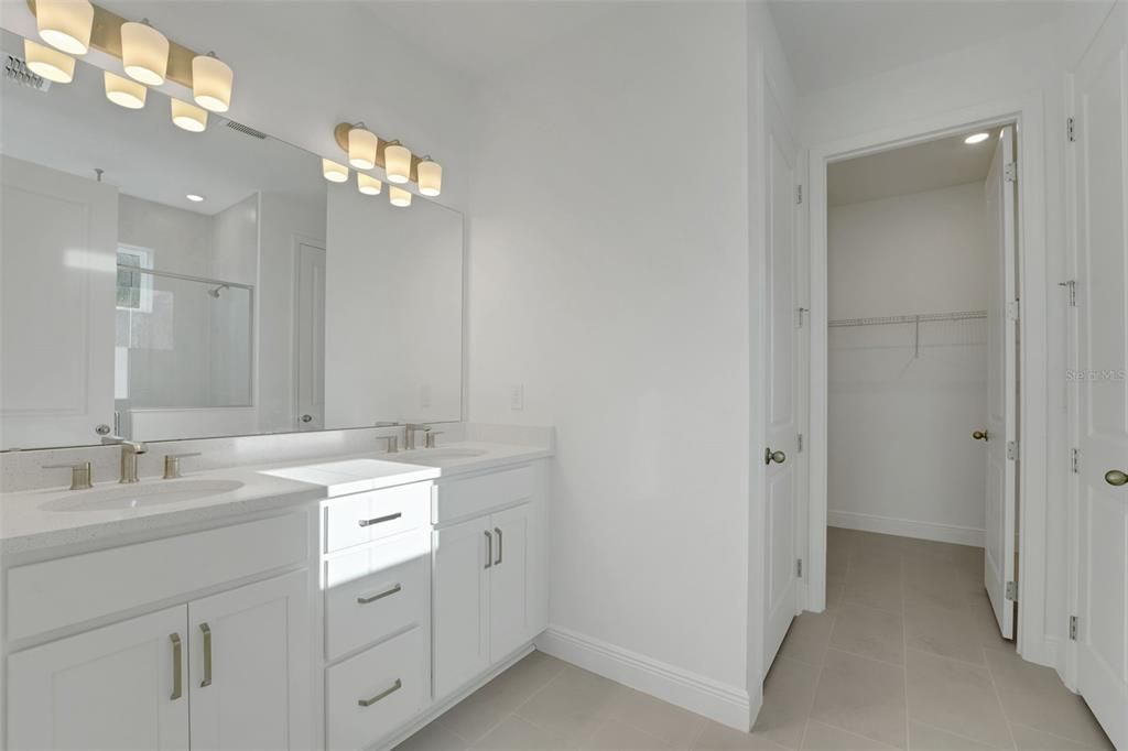 Active With Contract: $304,990 (2 beds, 2 baths, 1812 Square Feet)