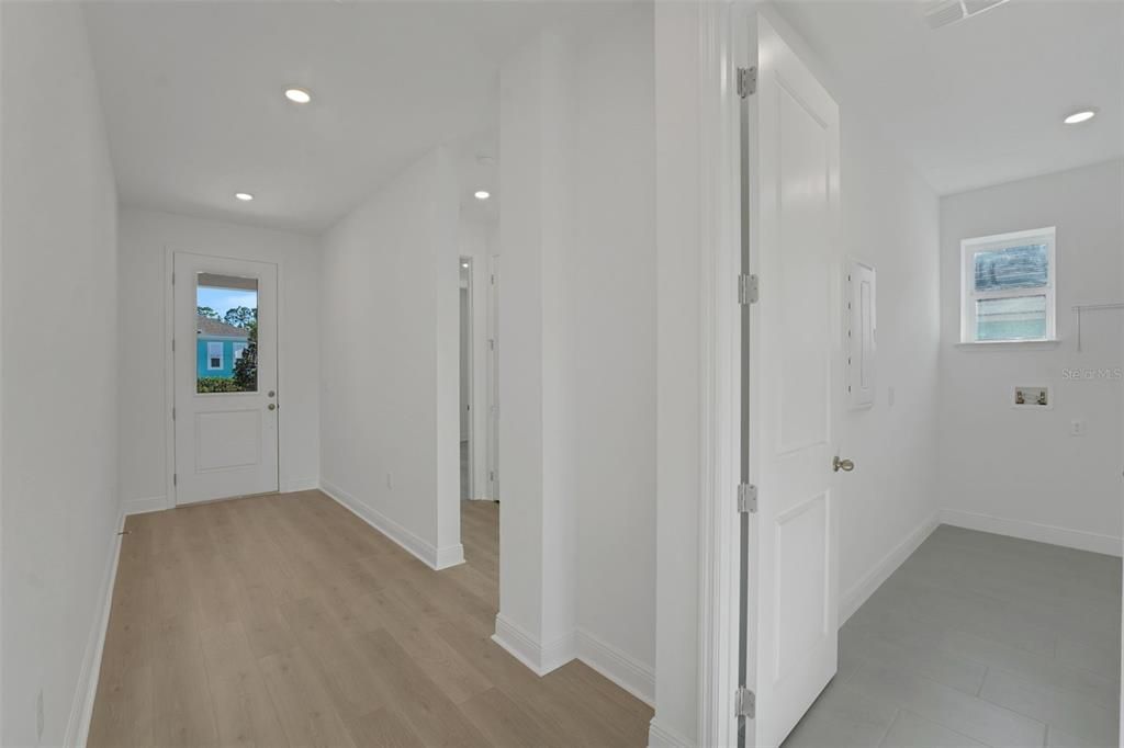 Active With Contract: $304,990 (2 beds, 2 baths, 1812 Square Feet)