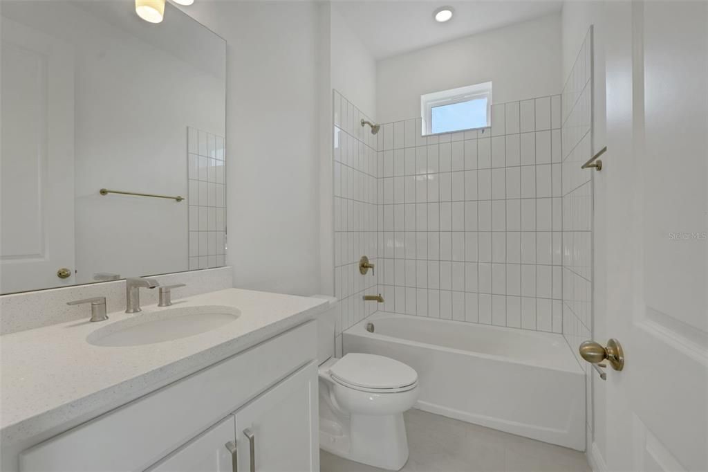 Active With Contract: $304,990 (2 beds, 2 baths, 1812 Square Feet)