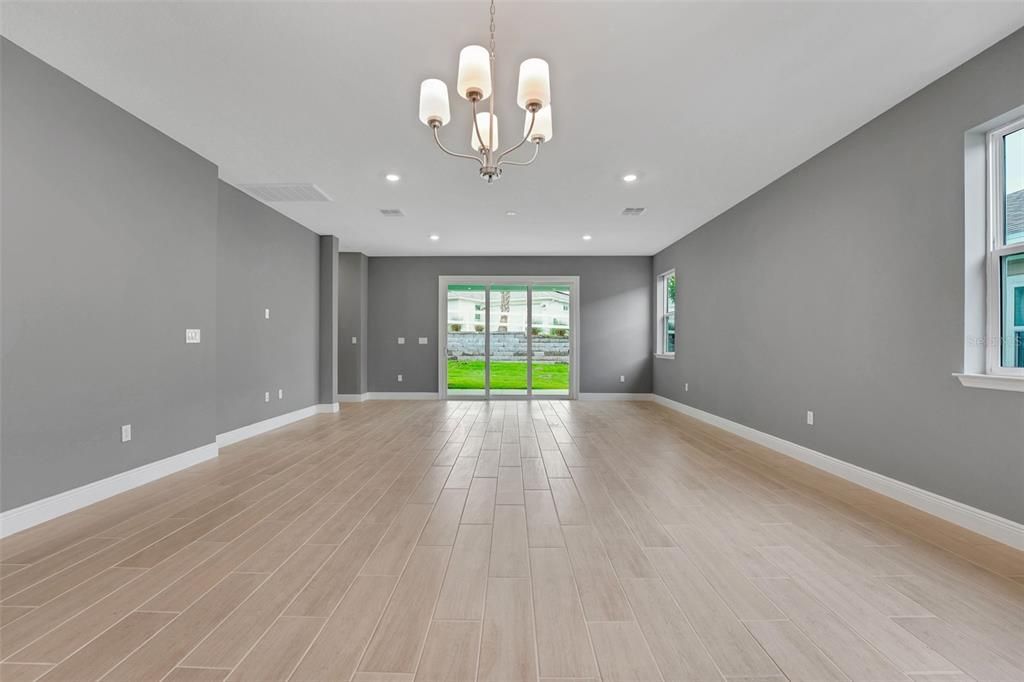 Active With Contract: $339,990 (3 beds, 3 baths, 2035 Square Feet)