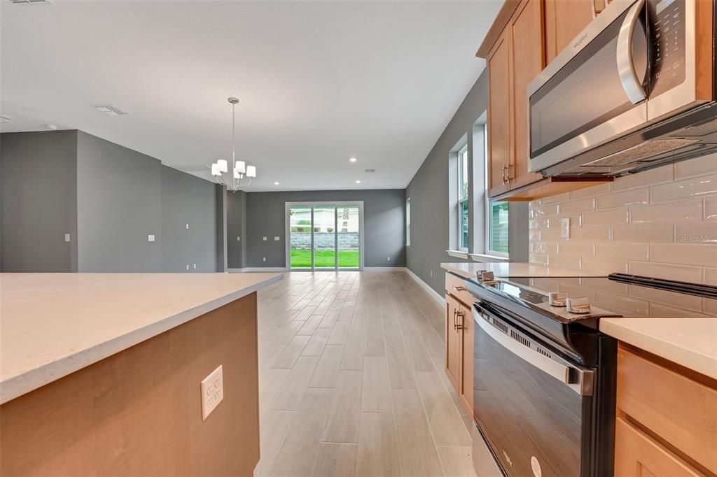 Active With Contract: $339,990 (3 beds, 3 baths, 2035 Square Feet)
