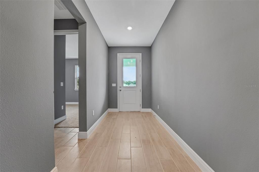 Active With Contract: $339,990 (3 beds, 3 baths, 2035 Square Feet)