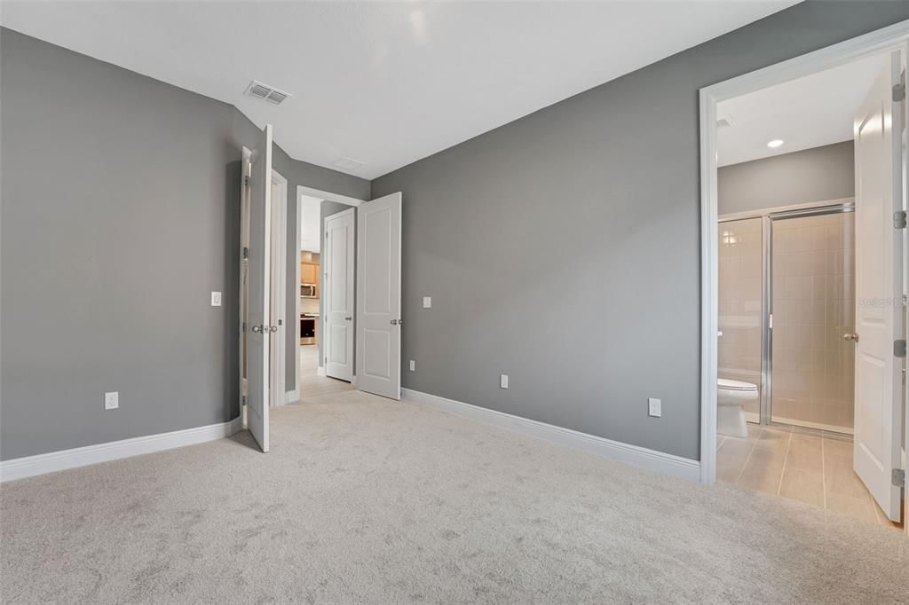 Active With Contract: $339,990 (3 beds, 3 baths, 2035 Square Feet)