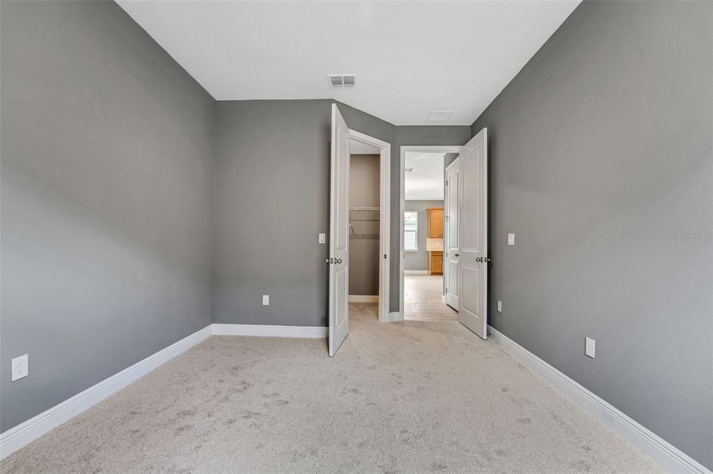Active With Contract: $339,990 (3 beds, 3 baths, 2035 Square Feet)