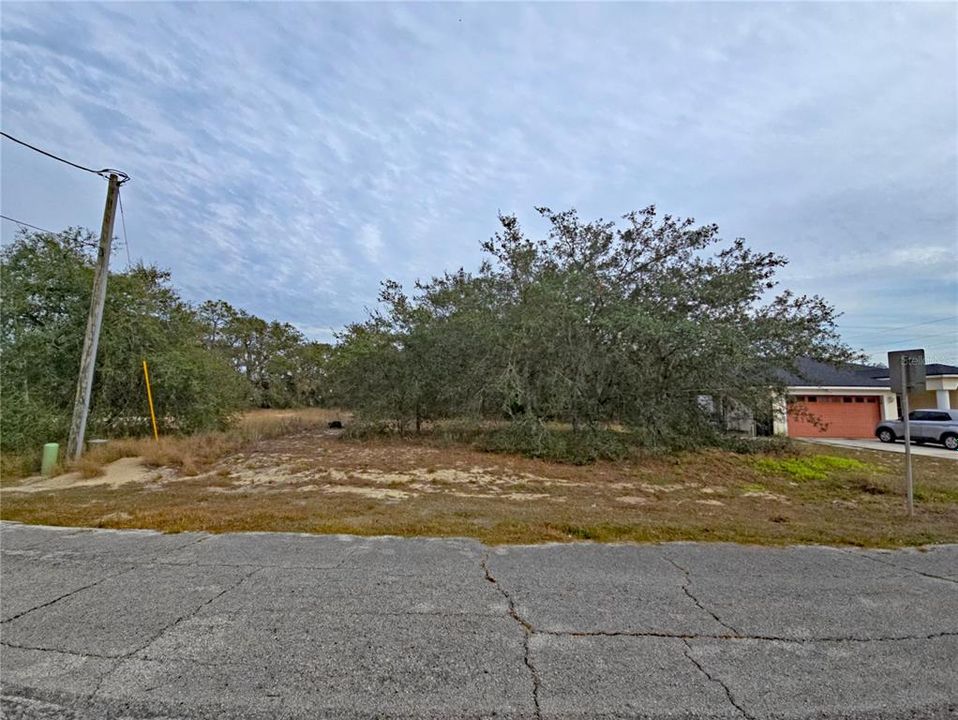 Vendido Recientemente: $18,000 (0.16 acres)