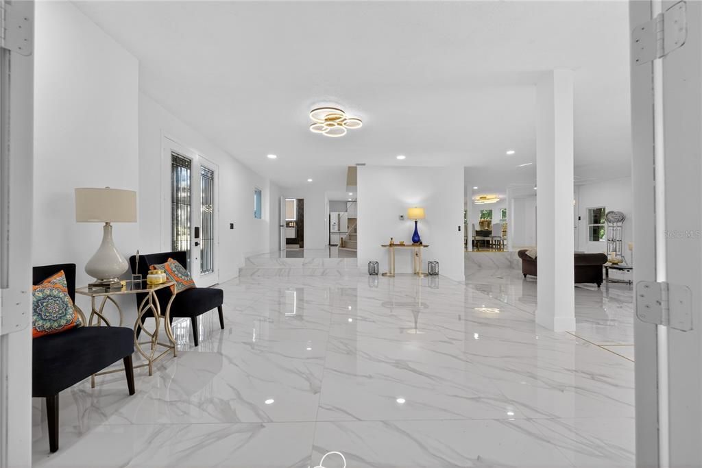 En Venta: $1,400,000 (4 camas, 4 baños, 4975 Pies cuadrados)