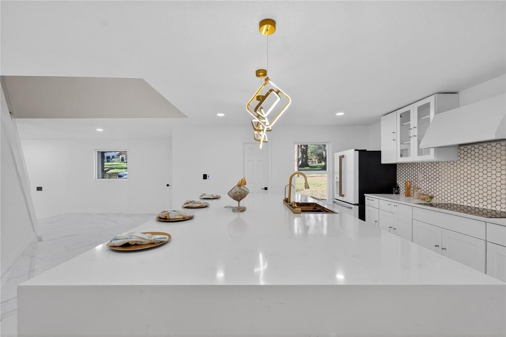 En Venta: $1,400,000 (4 camas, 4 baños, 4975 Pies cuadrados)
