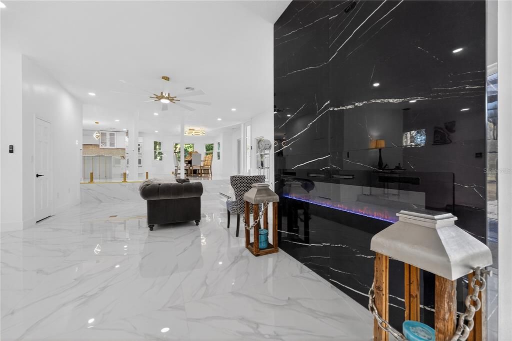 En Venta: $1,400,000 (4 camas, 4 baños, 4975 Pies cuadrados)